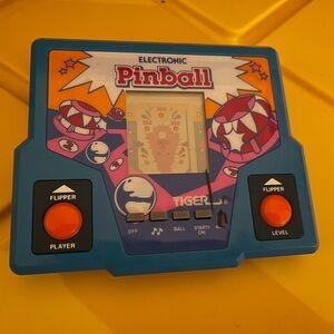 Tiger Electronic Pinball Handheld Video Game 1987 Tested Works Vintage LCD 80s